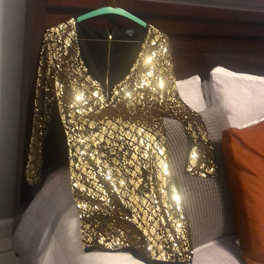 Cocktail dress perfect for the holidays